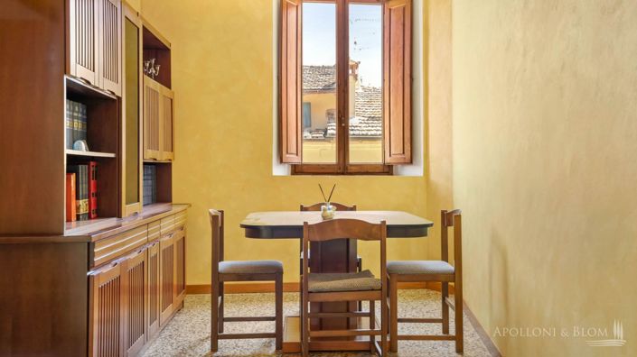 Image No.8-3 Bed Apartment for sale