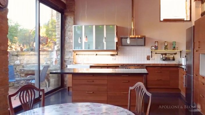 Image No.15-19 Bed Apartment for sale