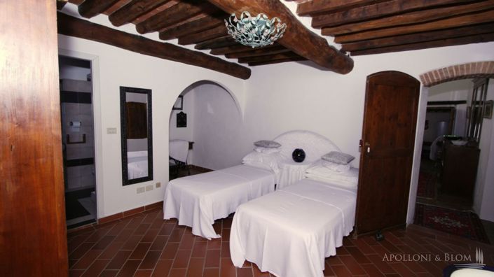 Image No.22-19 Bed Apartment for sale