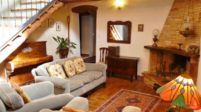 Image No.26-19 Bed Apartment for sale