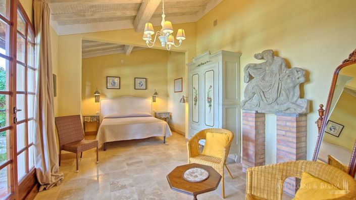 Image No.9-7 Bed Apartment for sale