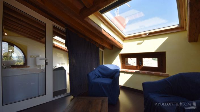 Image No.19-21 Bed Apartment for sale