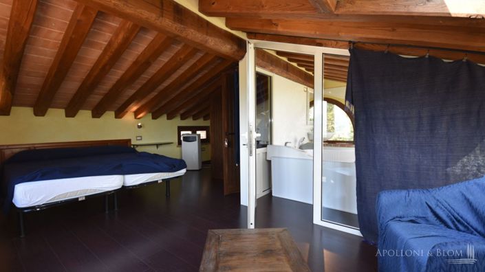 Image No.20-21 Bed Apartment for sale