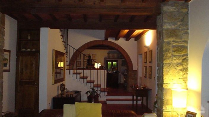 Image No.22-11 Bed Apartment for sale