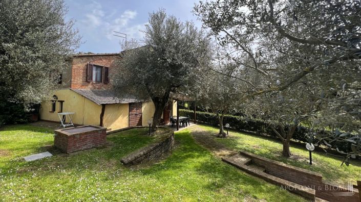 Image No.1-3 Bed Country House for sale