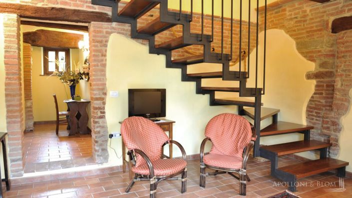 Image No.10-3 Bed Country House for sale