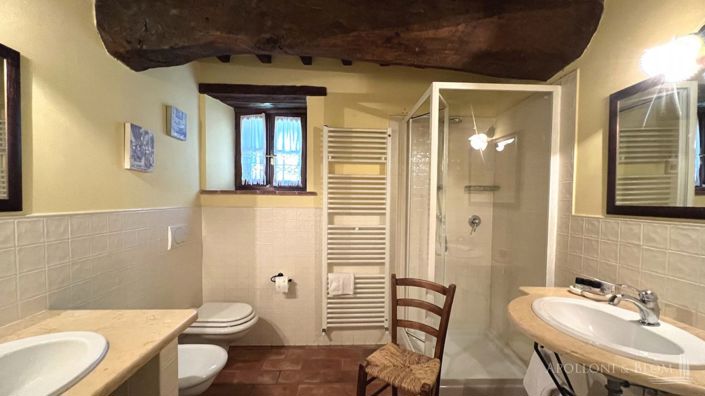 Image No.21-3 Bed Country House for sale