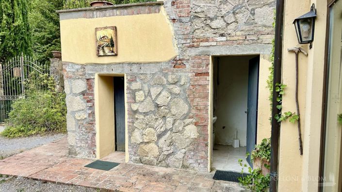 Image No.16-8 Bed Apartment for sale