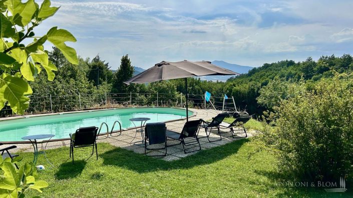 Image No.22-8 Bed Apartment for sale