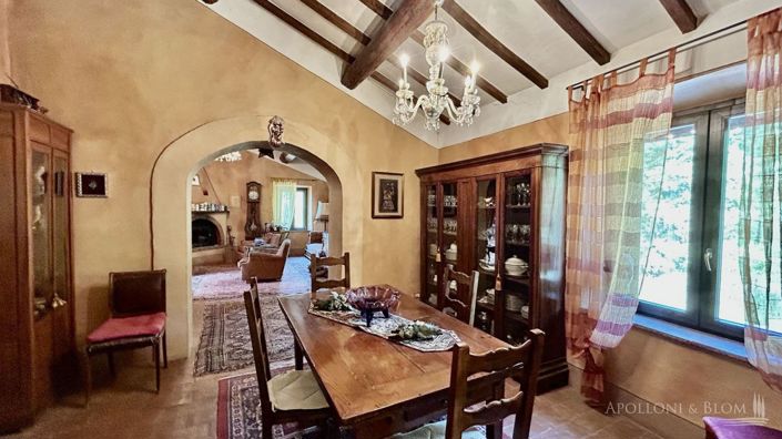 Image No.24-8 Bed Apartment for sale