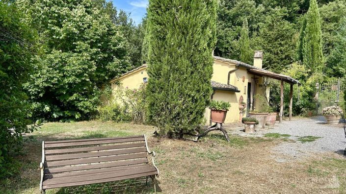 Image No.3-8 Bed Apartment for sale