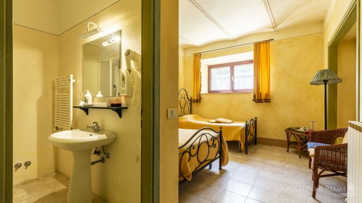 Image No.8-Appartement de 8 chambres à vendre à Sarteano