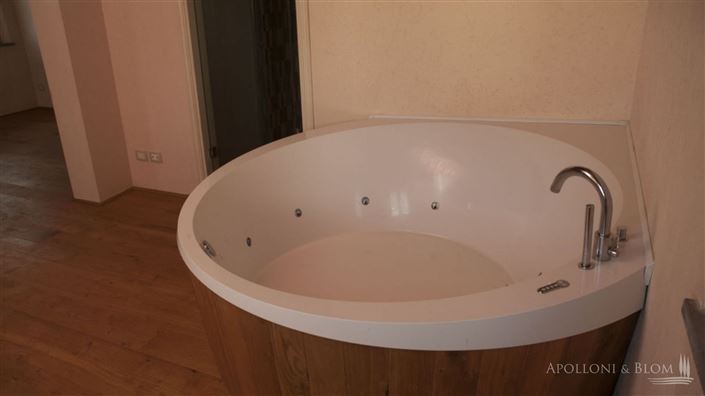 Image No.14-7 Bed Apartment for sale