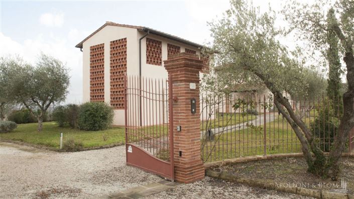 Image No.18-7 Bed Apartment for sale