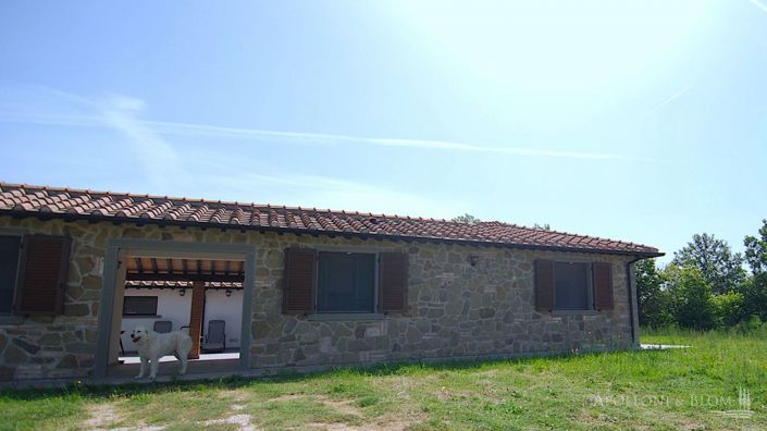 Image No.11-4 Bed Country House for sale