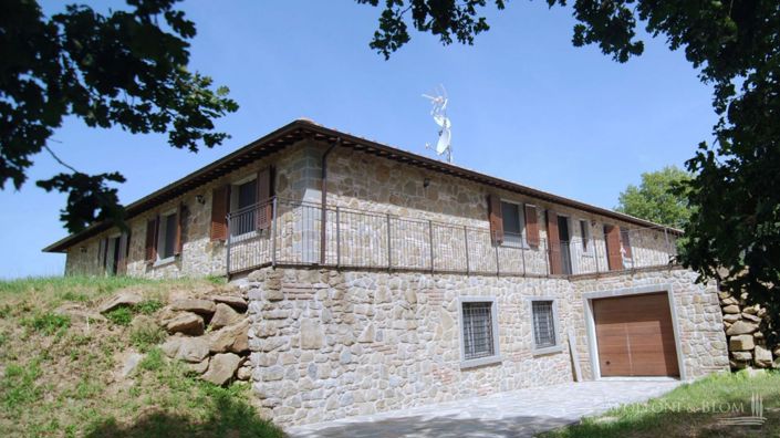 Image No.12-4 Bed Country House for sale