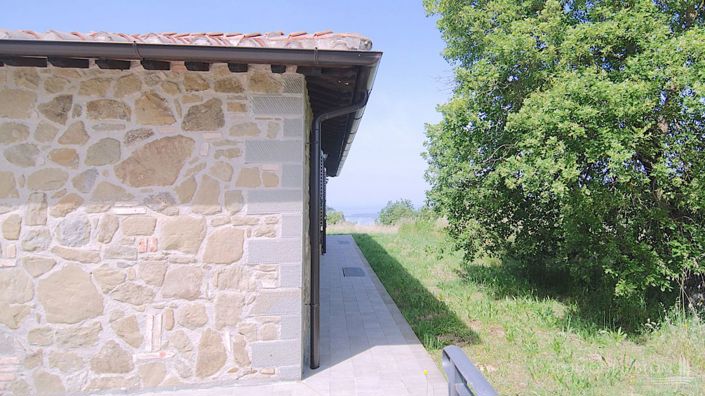 Image No.19-4 Bed Country House for sale