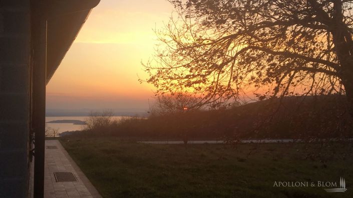 Image No.2-4 Bed Country House for sale