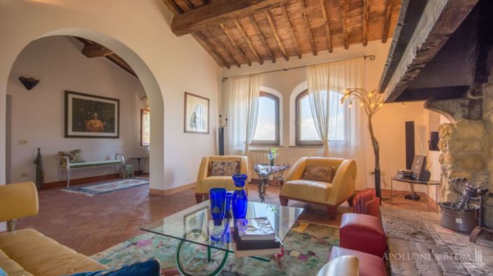 Image No.9-7 Bed Apartment for sale