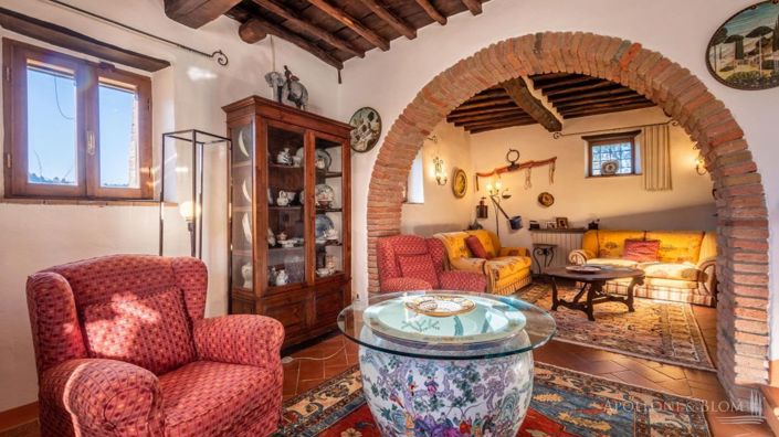 Image No.4-4 Bed Apartment for sale