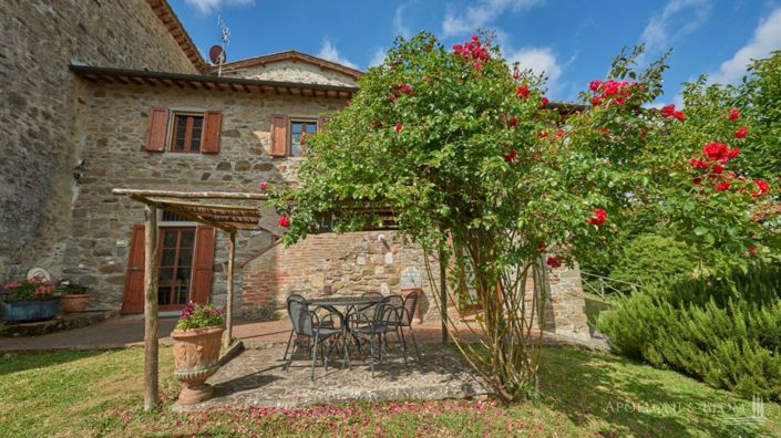 Image No.8-12 Bed Apartment for sale