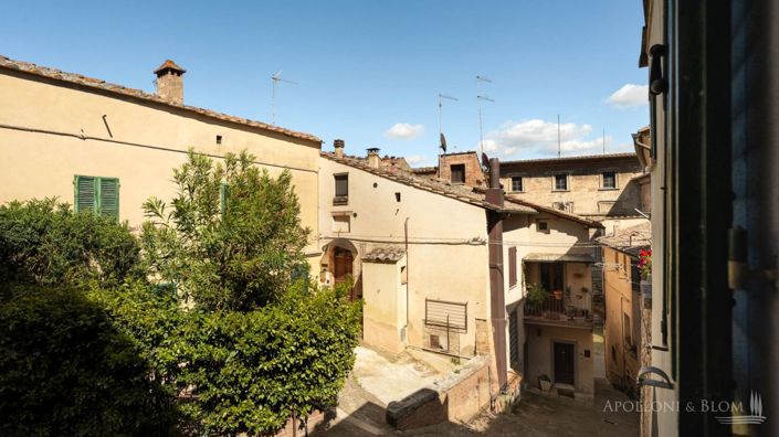 Image No.19-2 Bed Apartment for sale