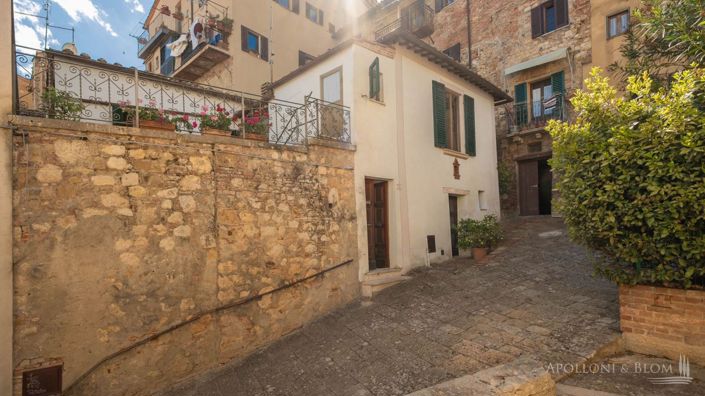 Image No.20-2 Bed Apartment for sale