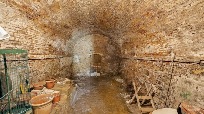 Image No.23-2 Bed Apartment for sale