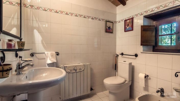 Image No.16-Appartement de 7 chambres à vendre à Cortona