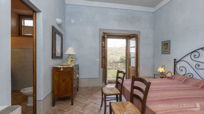 Image No.24-9 Bed Apartment for sale