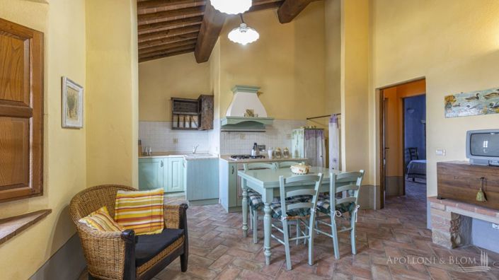 Image No.25-9 Bed Apartment for sale