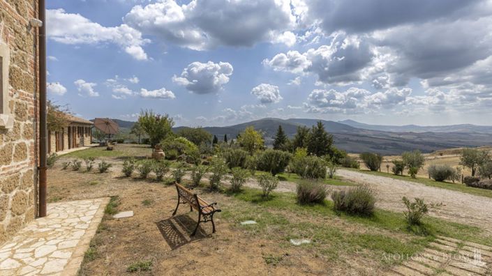 Image No.12-9 Bed Apartment for sale