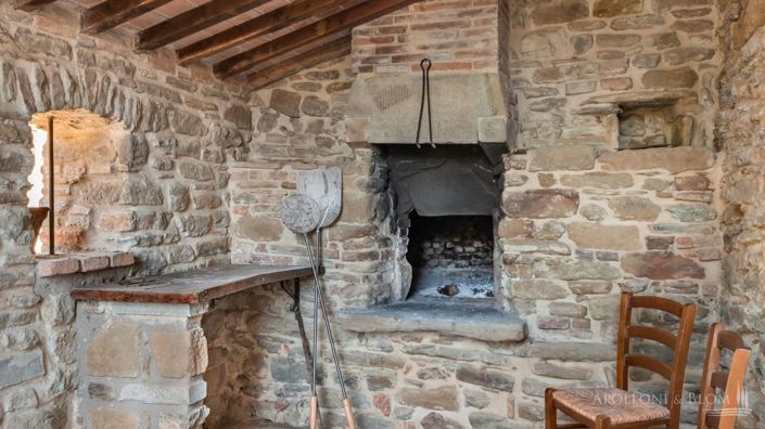 Image No.12-5 Bed Apartment for sale