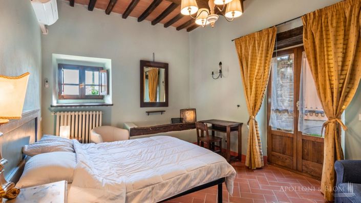 Image No.20-5 Bed Apartment for sale