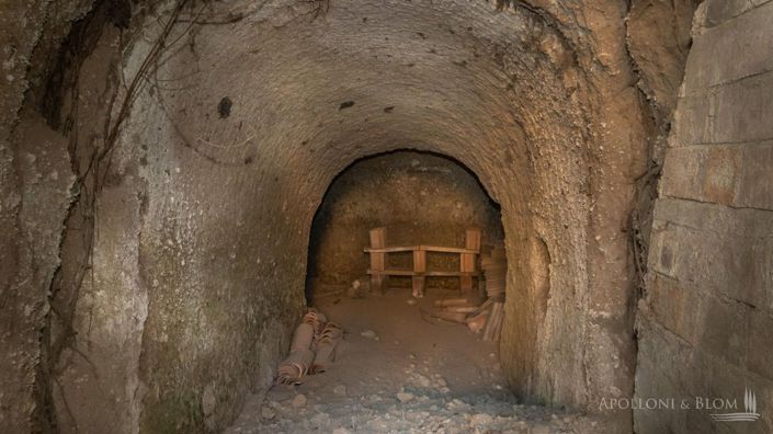 Image No.27-8 Bed Apartment for sale