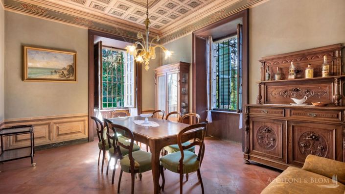 Image No.5-8 Bed Apartment for sale