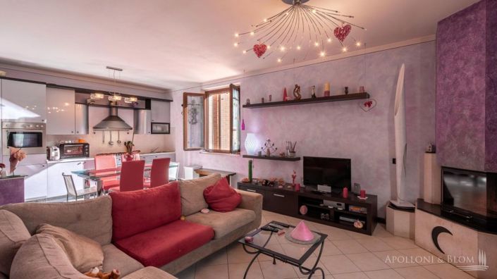 Image No.2-Appartement de 2 chambres à vendre à Montepulciano