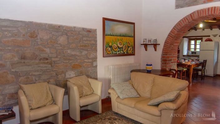 Image No.10-6 Bed Apartment for sale