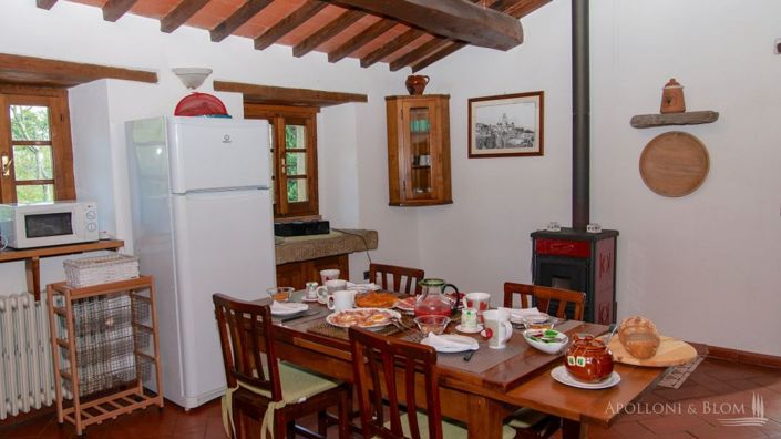 Image No.14-6 Bed Apartment for sale