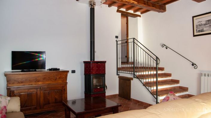 Image No.18-6 Bed Apartment for sale