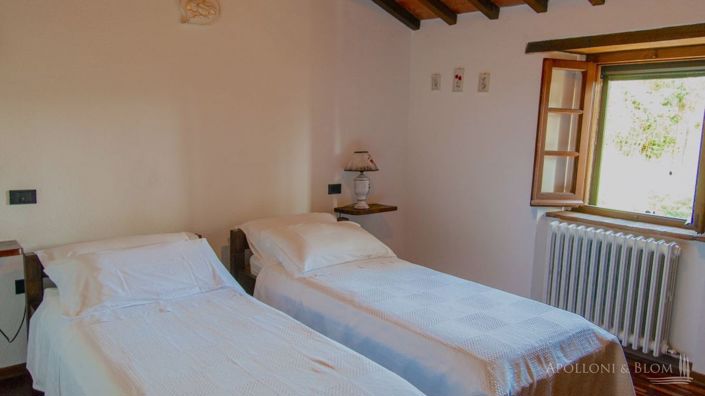 Image No.23-6 Bed Apartment for sale