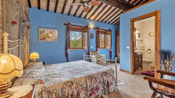 Image No.18-6 Bed Apartment for sale