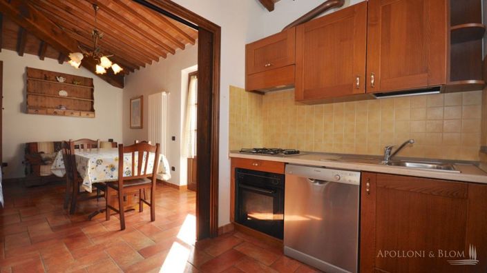 Image No.25-11 Bed Apartment for sale