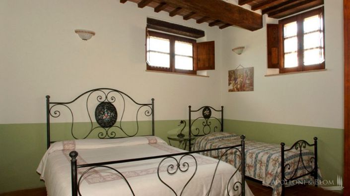 Image No.17-12 Bed Apartment for sale