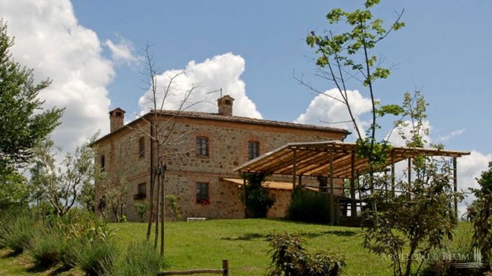 Image No.5-12 Bed Apartment for sale