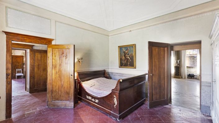 Image No.24-3 Bed Apartment for sale