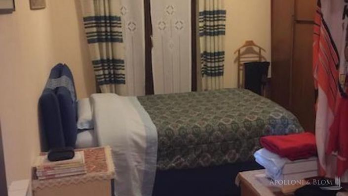 Image No.15-5 Bed Apartment for sale