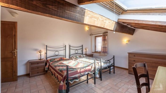 Image No.15-5 Bed Apartment for sale