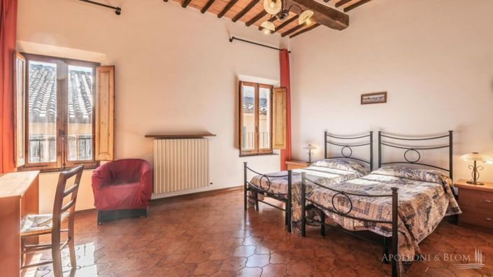 Image No.5-5 Bed Apartment for sale