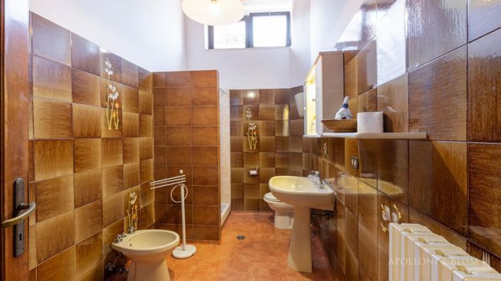 Image No.8-5 Bed Apartment for sale